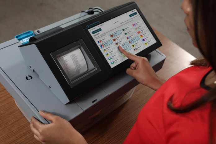 Las-máquinas-de-Smartmatic-pasaron-a-sentarse-en-el-banquillo-de-los-cuestionados.-750x500