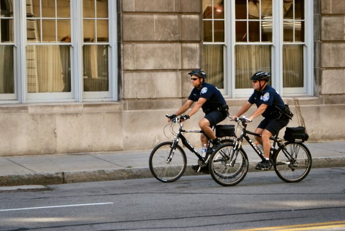 policias en bicicleta 1