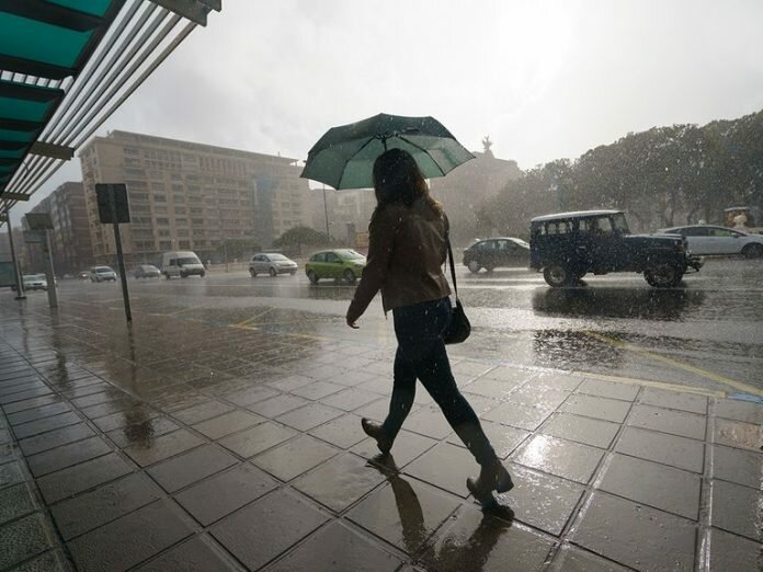 temperaturas-hasta-10-c-mas-bajas-y-chaparrones-a-la-vista-206311-2_768