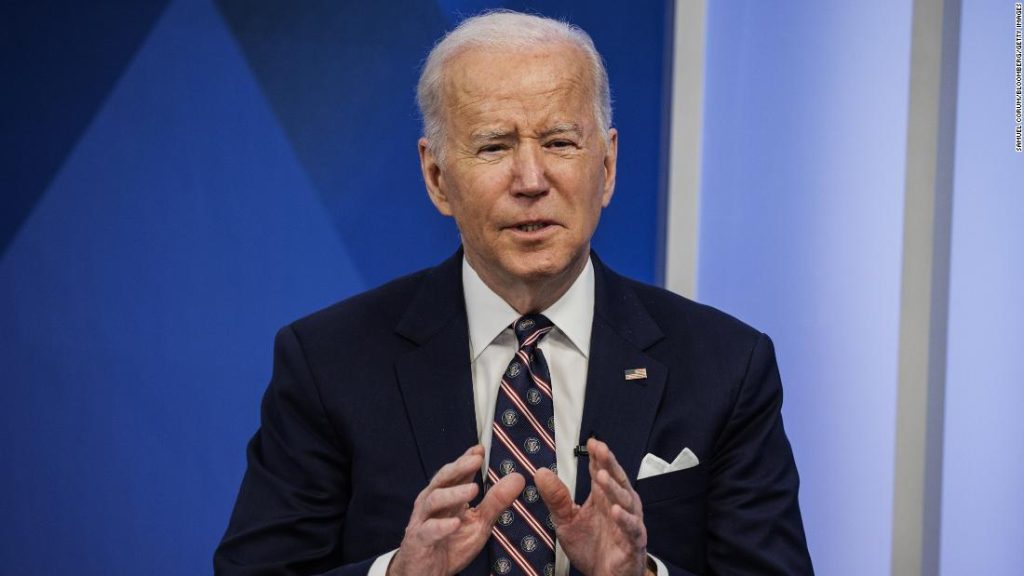Biden impone sanciones adicionales a Rusia ahora después del ataque a Ucrania en pleno apogeo