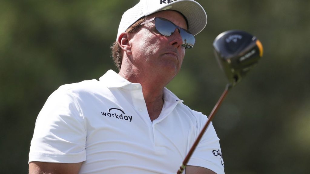 Phil Mickelson se disculpa por los comentarios de la Super Golf League, se centrará en los "mejores intereses del golf"