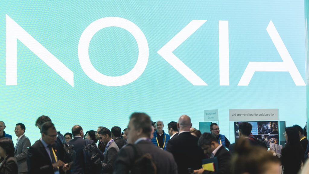 Las acciones de Nokia caen tras registrar débiles ventas trimestrales