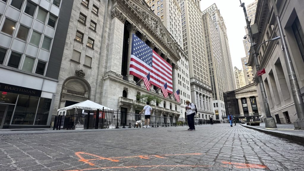 Mercado de valores hoy: Wall Street oscila antes de las ganancias bancarias y el testimonio de Powell esta semana