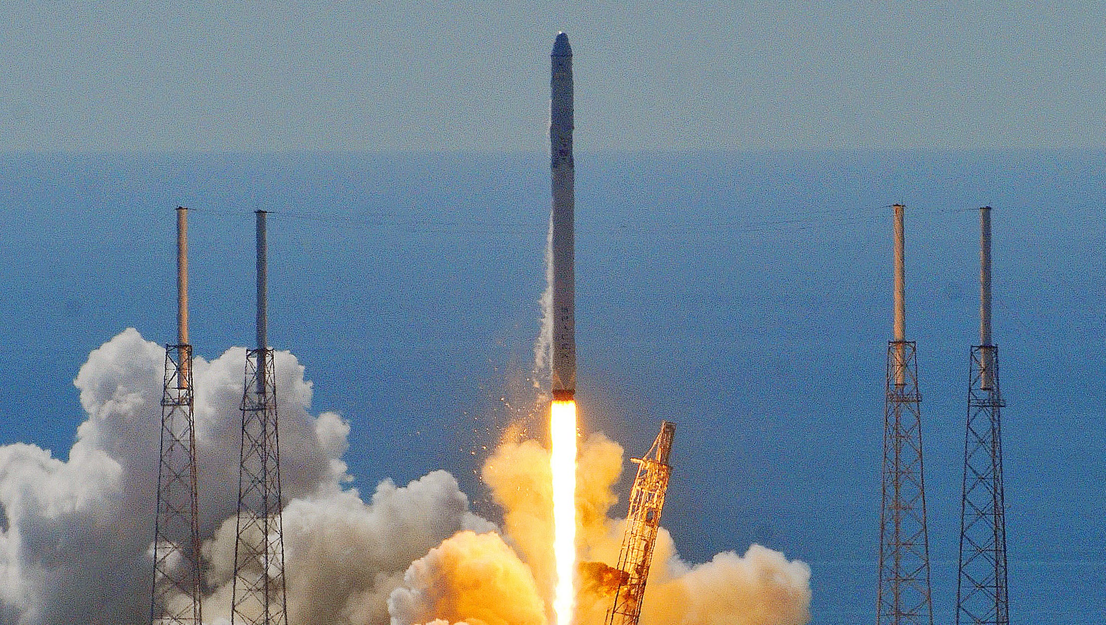 SpaceX pide a la Administración Federal de Aviación que permita que su cohete Falcon 9 vuelva a volar en medio de una investigación sobre el accidente