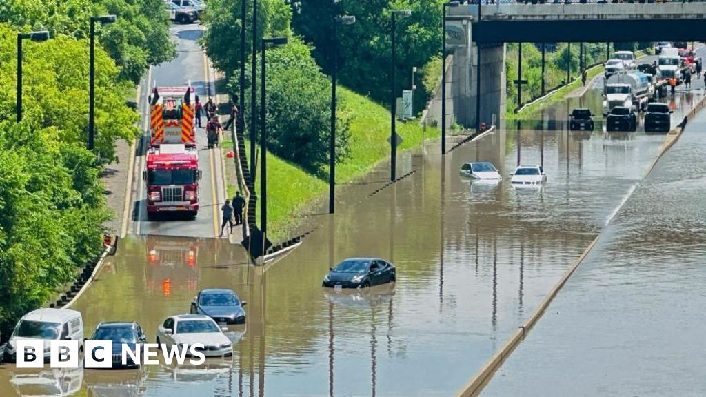 Toronto sufre inundaciones y cortes de energía tras fuertes tormentas